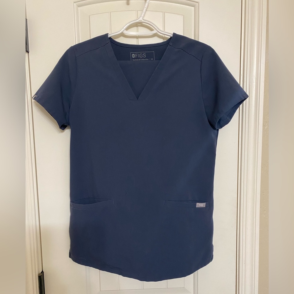 FIGS Quiet Navy Set